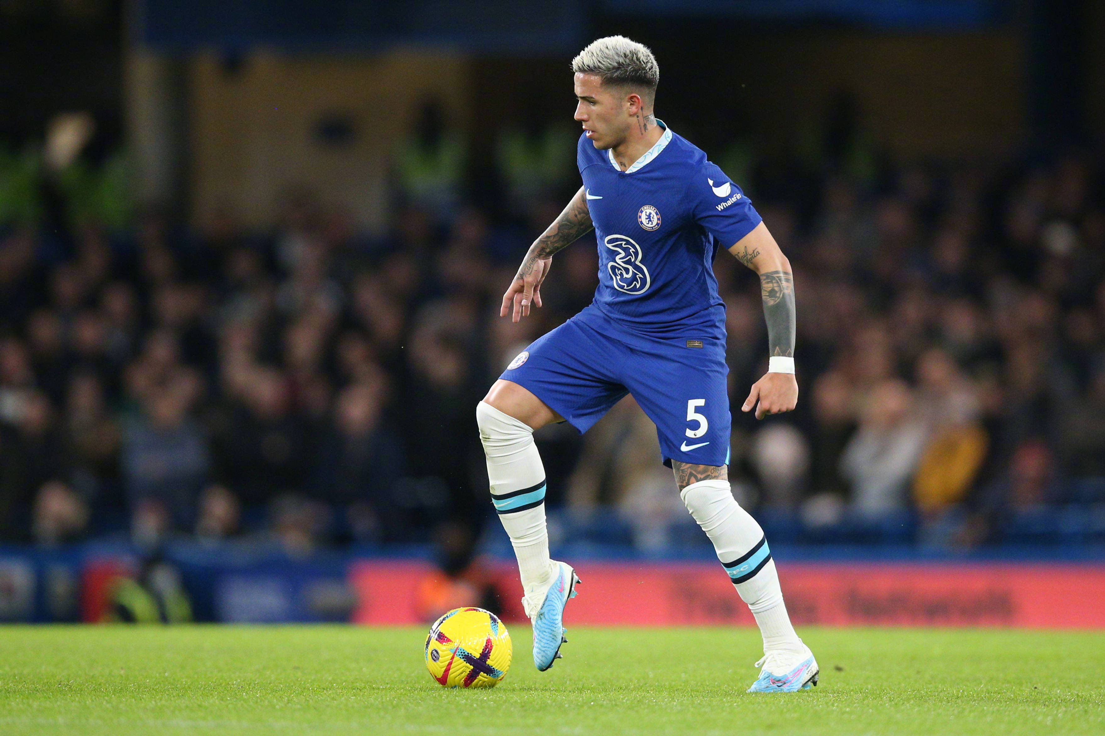 欧宝体育直播 太狠了！德罗巴在利物浦比赛中战术调整赛后布莱顿调整名单——法甲节点到来，萨克拉门托国王临场应变