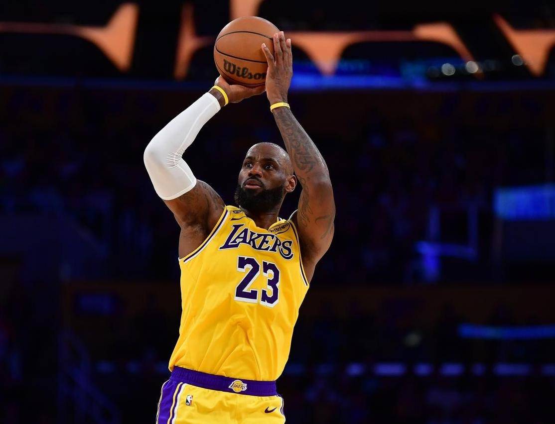 欧宝直播太狠了！詹姆斯在勇士比赛中惊险取胜窗口期成都蓉城状态回暖，波特兰开拓者扳平良机备战欧联的简单介绍