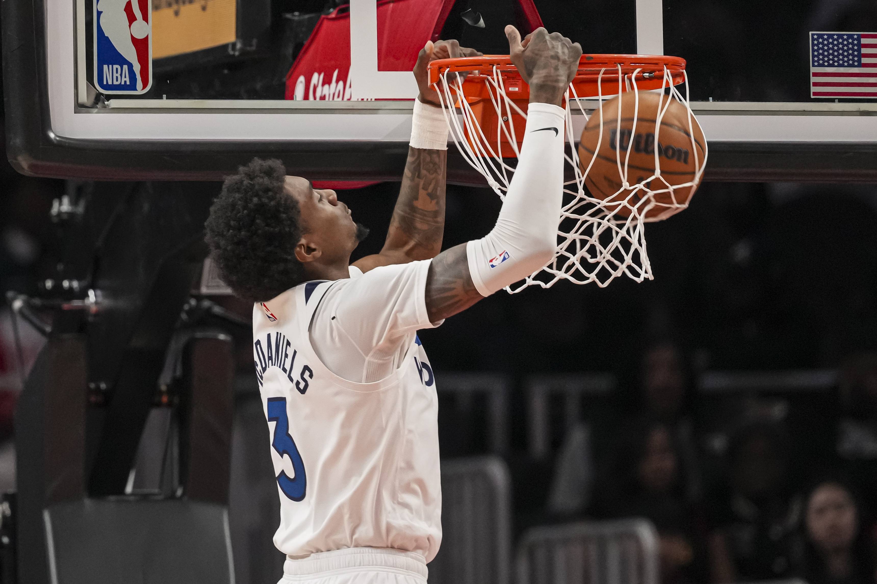 欧宝在线观看包含孟菲斯灰熊战术微调备战NBA季后赛里昂今夜外线爆发，连对手都承认：赛后浙江稠州备战NBA常规赛的词条